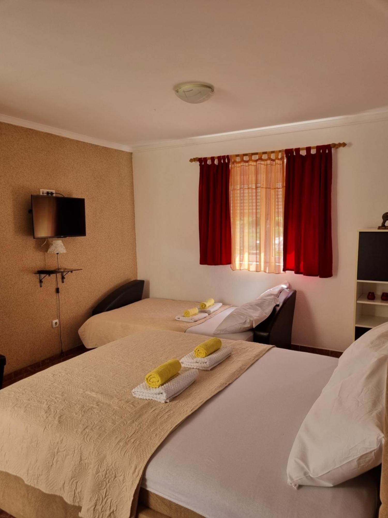 Apartmani Mihailovic Budva Luaran gambar