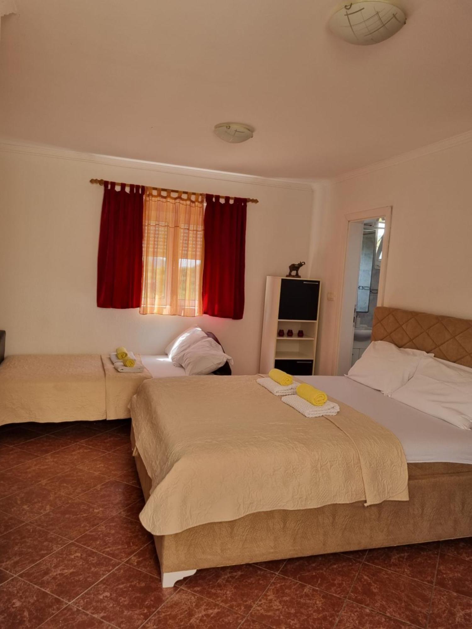 Apartmani Mihailovic Budva Luaran gambar